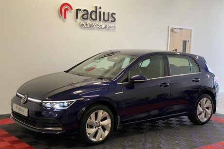 Volkswagen Golf 2.0 TDI Style Euro 6 (s/s) 5dr (Hatchback)