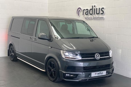Volkswagen Transporter 2.0 BiTDI T32 BlueMotion Tech Highline Crew Van DSG FWD LWB Euro 6 (s/s) 5dr (Combi Van)