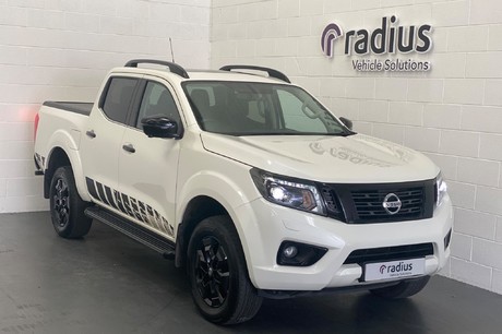 Nissan Navara 2.3 dCi N-Guard Auto 4WD Euro 6 4dr (Pickup)