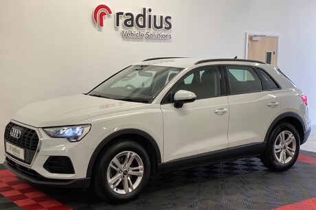 Audi Q3 1.5 TFSI CoD 35 Technik S Tronic Euro 6 (s/s) 5dr (SUV)