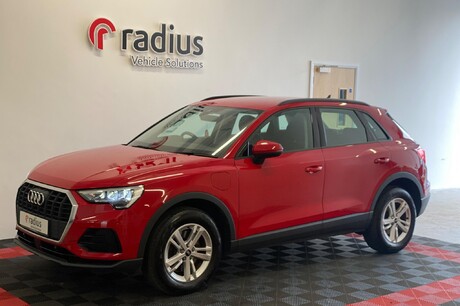 Audi Q3 1.4 TFSIe 45 Technik S Tronic Euro 6 (s/s) 5dr 13kWh (SUV)