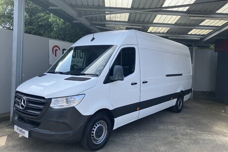 2021 Mercedes&ndash;Benz Sprinter 317 L3H2 Progressive