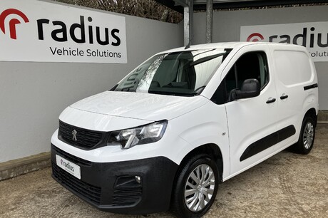 2020 Peugeot Partner Professional 1000 Van