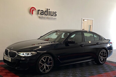 BMW 5 Series 3.0 530d MHT M Sport Steptronic xDrive Euro 6 (s/s) 4dr (Saloon)