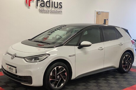 Volkswagen ID.3 Pro Performance 58kWh Family Auto 5dr (Hatchback)