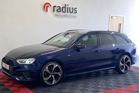 Audi A4 Avant 2.0 TDI 35 Black Edition S Tronic Euro 6 (s/s) 5dr (Estate)