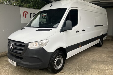 2021 Mercedes&ndash;Benz Sprinter 315 L3H2 Progressive